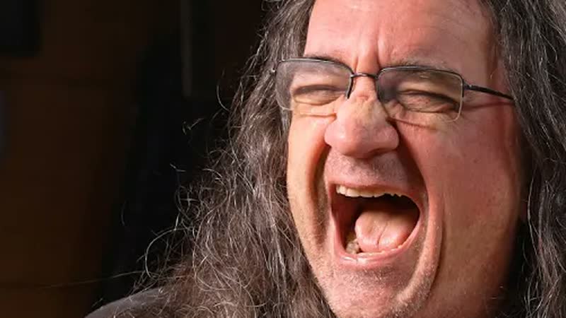 From SpectreSoundStudios’s video “Guitar Players Can't Hear Their Own Bullsh*t!”